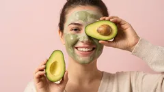 Máscaras faciais caseiras para uso diário: 5 receitas que realmente funcionam